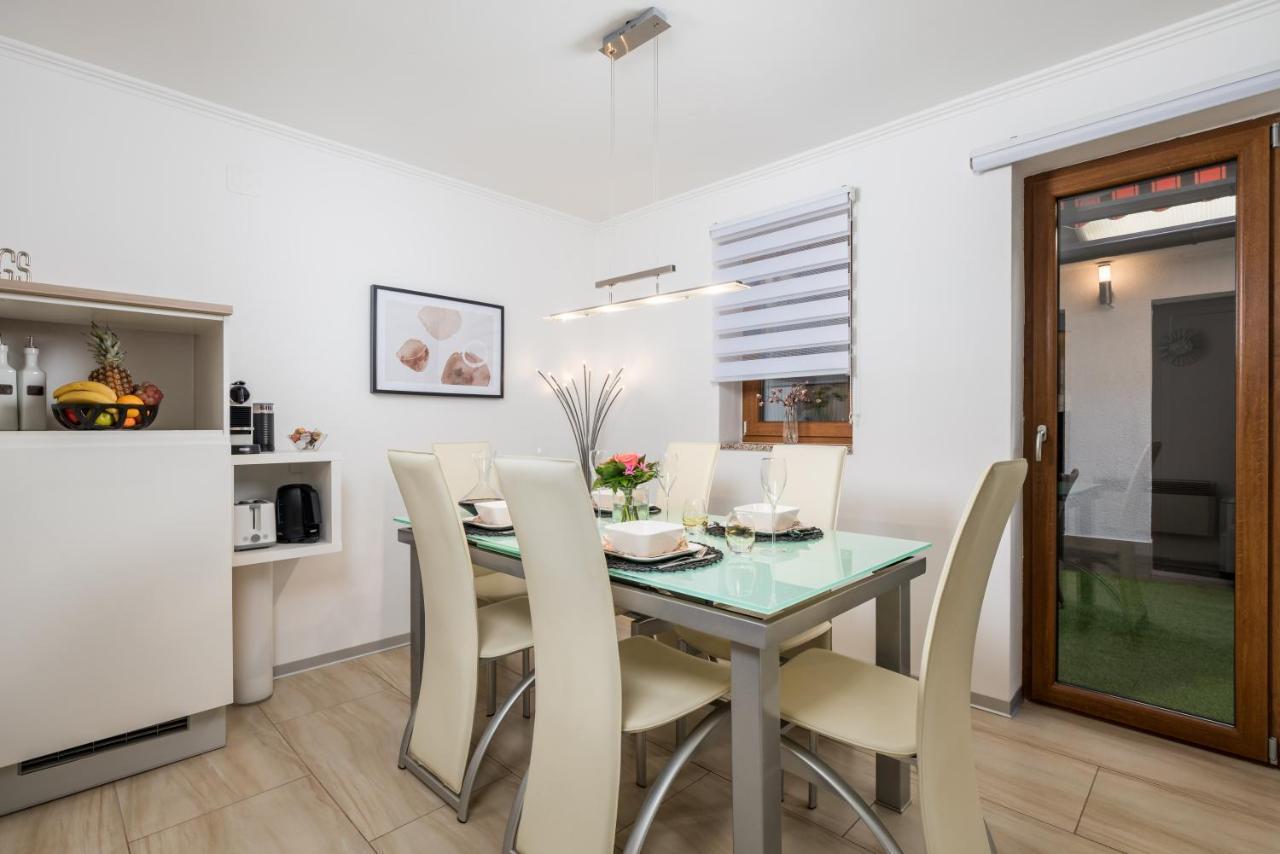 Apartamento Nobis Rijeka Exterior foto